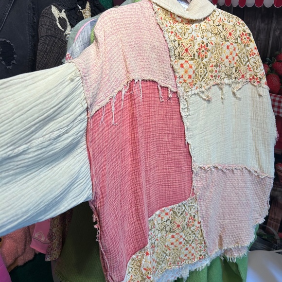 210 Oli & Hali long sleeve color block gauze button down shirt, top - Picture 3 of 3